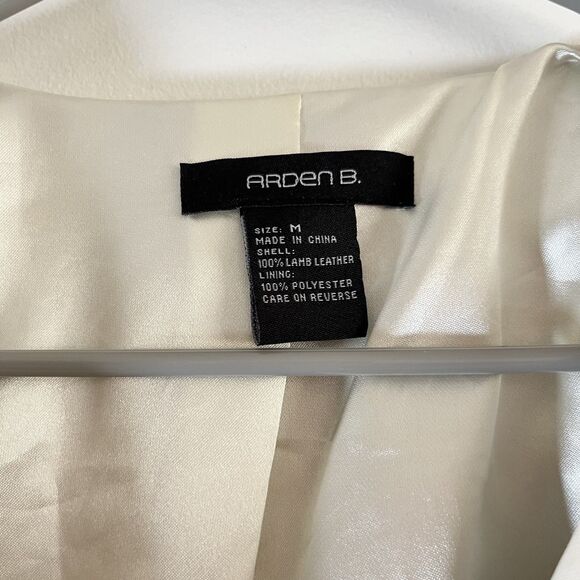 Arden B. white Lamb leather short sleeve crop jacket size M Soft - Picture 3 of 8